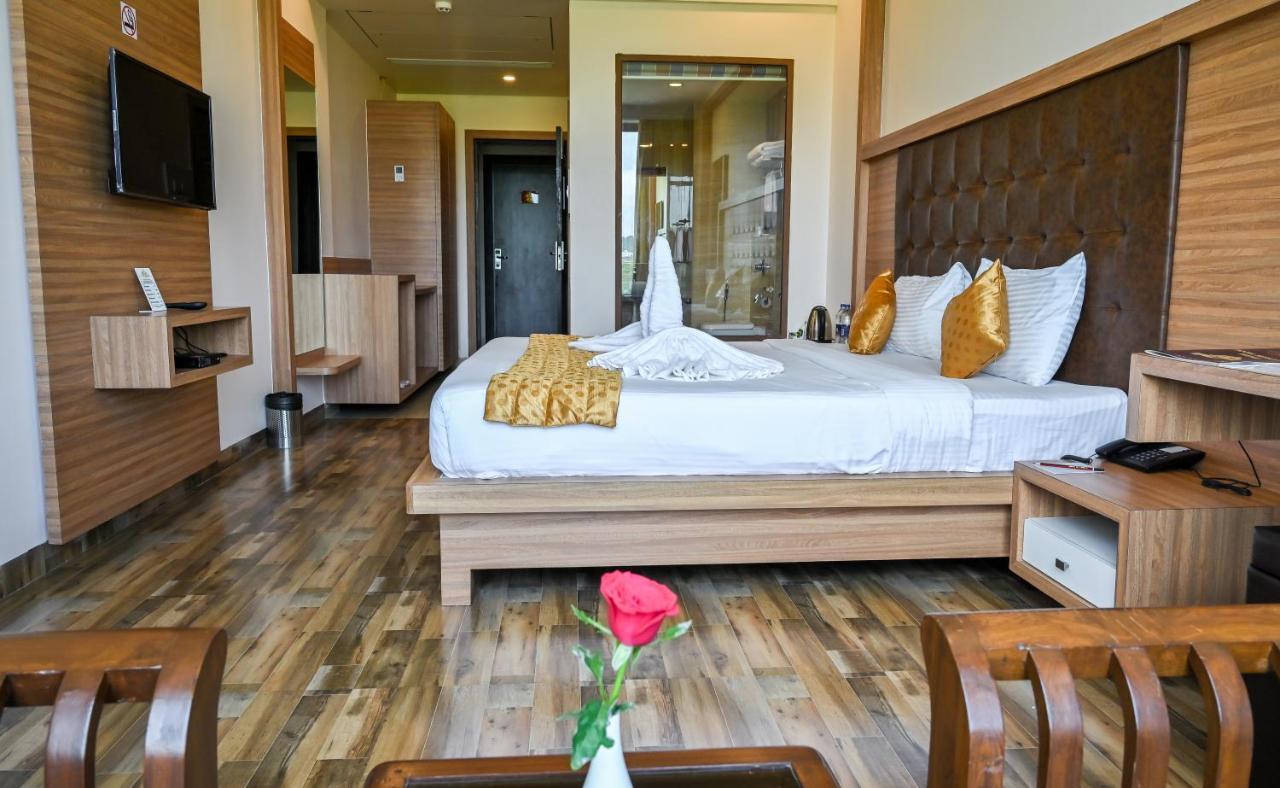 Hotel Laxmi Empire GOA Εξωτερικό φωτογραφία