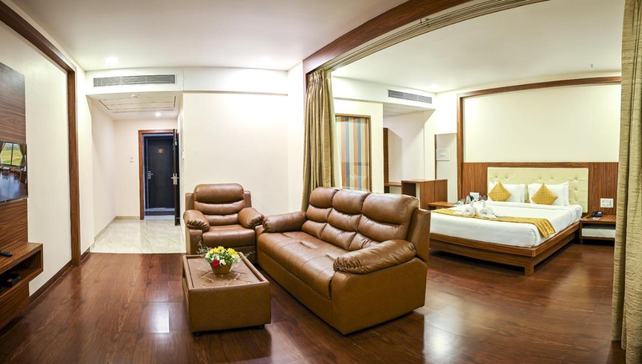 Hotel Laxmi Empire GOA Εξωτερικό φωτογραφία